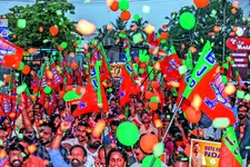 2021ൽ സൂചന നൽകി, ഇത്തവണ കടന്നുകയറി; ബിജെപി മുന്നേറ്റം ക്ഷീണിപ്പിക്കുന്നത് ആരെ? കണക്കുകൾ പറയുന്നു