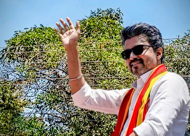 വിജയ് മുഖ്യമന്ത്രിയായി; കോൺഗ്രസ് പിന്തുണ തീരുമാനം നാളെ