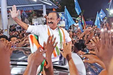 Commuters troubled amid reception for VD Satheesan at EKM railway station; infrastructure damaged
