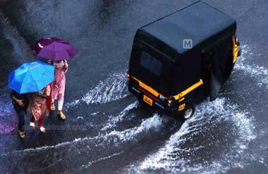 ചൂടിന് ഇന്നത്തോടെ ആശ്വാസമാകും; വരുംദിവസങ്ങളിൽ വേനൽമഴ കനക്കും