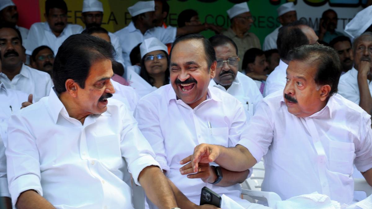 മുഖ്യമന്ത്രിയെ തീരുമാനിക്കാൻ ഹൈക്കമാൻഡിന് അധികാരം നൽകി കോൺഗ്രസ് നിയമസഭാകക്ഷിയോഗം