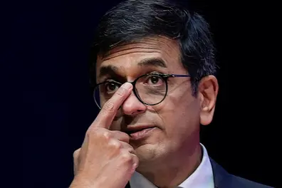 SC names ex-CJI DY Chandrachud as mediator in Kapur family trust battle | How the process works