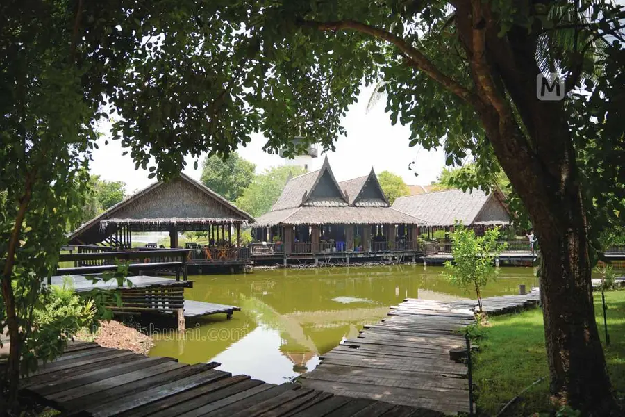Escape to Thailand
