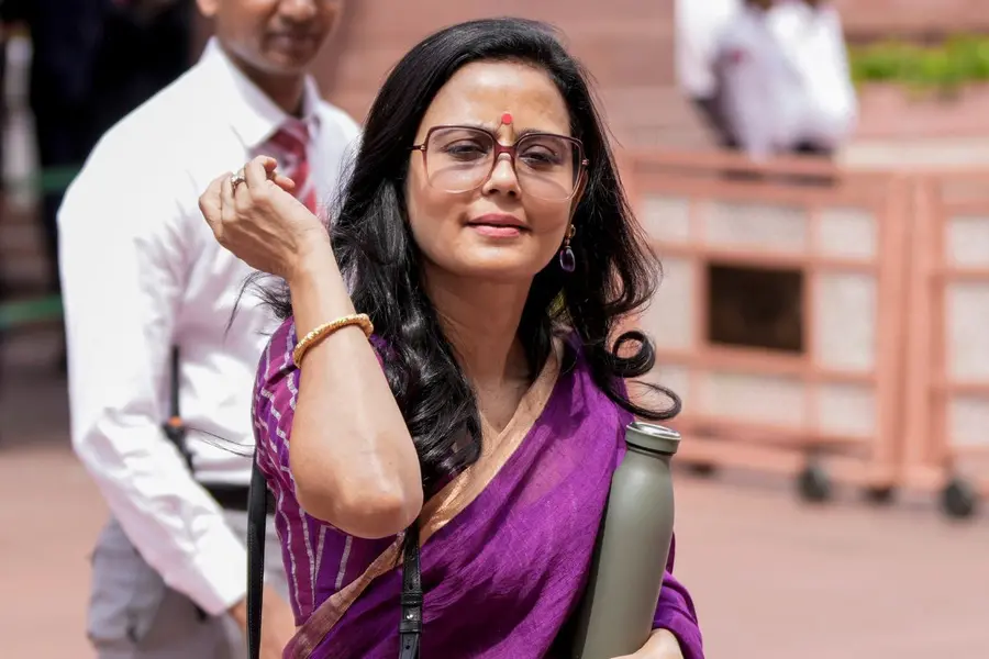 Mahua Moitra.jpg