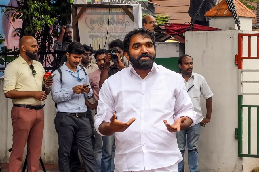 'പ്രവർത്തകർ പക്വത കാണിക്കണം, ബാഹ്യസമ്മർദം ഉണ്ടോ എന്ന് സംശയം'; പ്രതിഷേധങ്ങളെ തള്ളി ചാണ്ടി ഉമ്മൻ