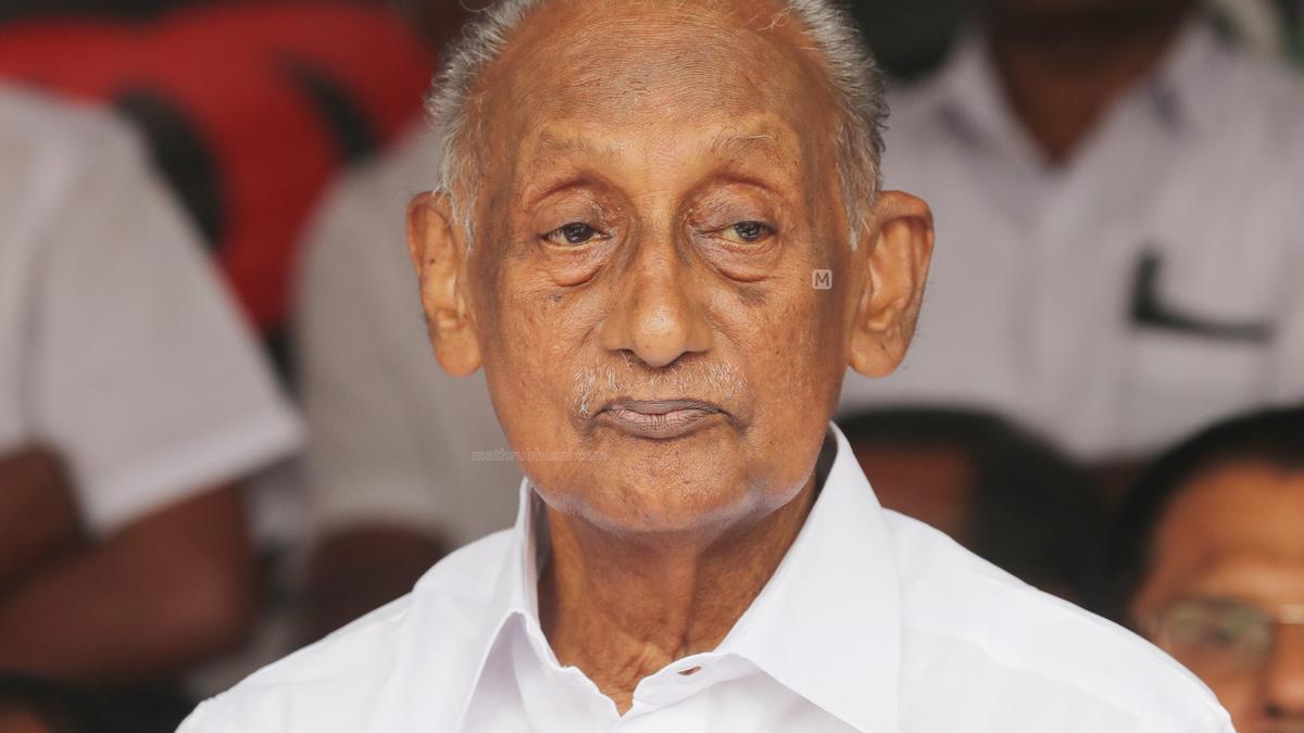 തീക്കൊള്ളികൊണ്ട് തലചൊറിയരുത്: കോൺഗ്രസ് തർക്കത്തിൽ മുന്നറിയിപ്പുമായി കെ.സി. ജോസഫ്