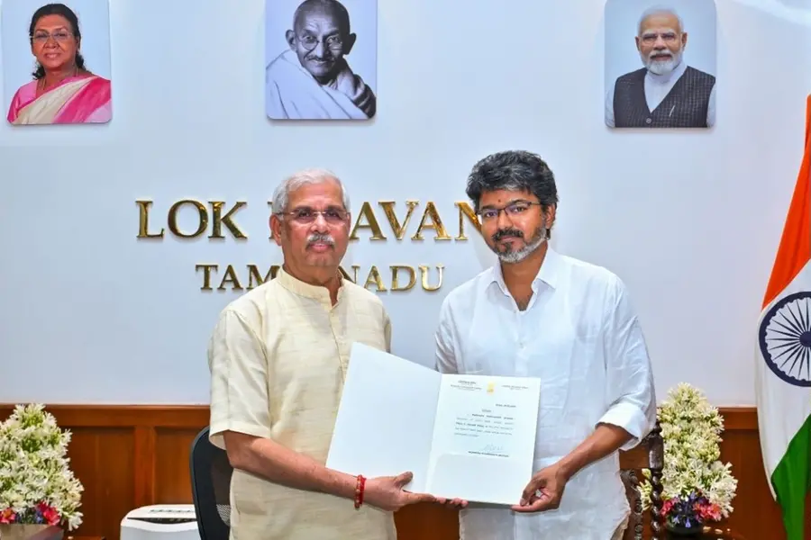 ഗവർണർ സമ്മതംമൂളി; വിജയ് മുഖ്യമന്ത്രി, ഞായറാഴ്ച രാവിലെ സത്യപ്രതിജ്ഞ; മൂന്ന് ദിവസത്തിനകം വിശ്വാസംനേടണം