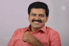 പാലക്കാടിന്റെയും ശബ്ദമാകാൻ തൃക്കരിപ്പൂരിൽനിന്ന് സന്ദീപ് വാരിയർ