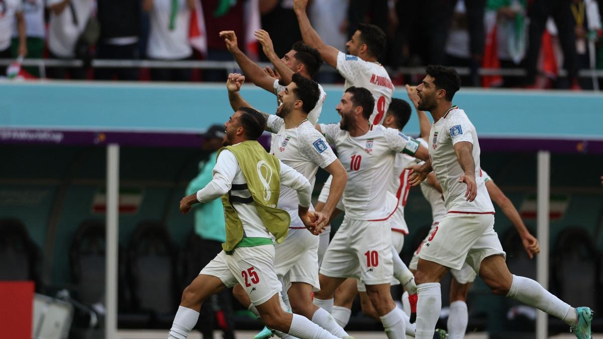 Iran wants players and staff who served in Revolutionary Guard to get visas for FIFA World Cup