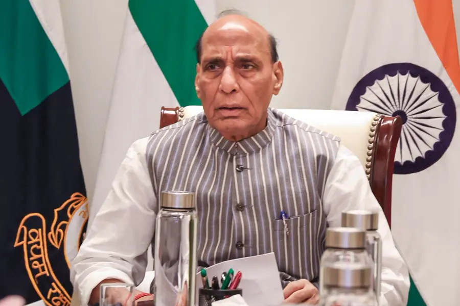 ‘ആശങ്ക വേണ്ട; അവശ്യവസ്തുക്കളുടെ ക്ഷാമമുണ്ടാകാതിരിക്കാൻ സർക്കാർ നടപടികളെടുക്കുന്നുണ്ട്- രാജ്നാഥ് സിങ്