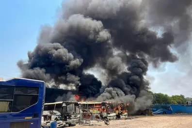 Major fire engulfs parking area near Teen Imli Chauraha in Indore; three buses destroyed | VIDEO