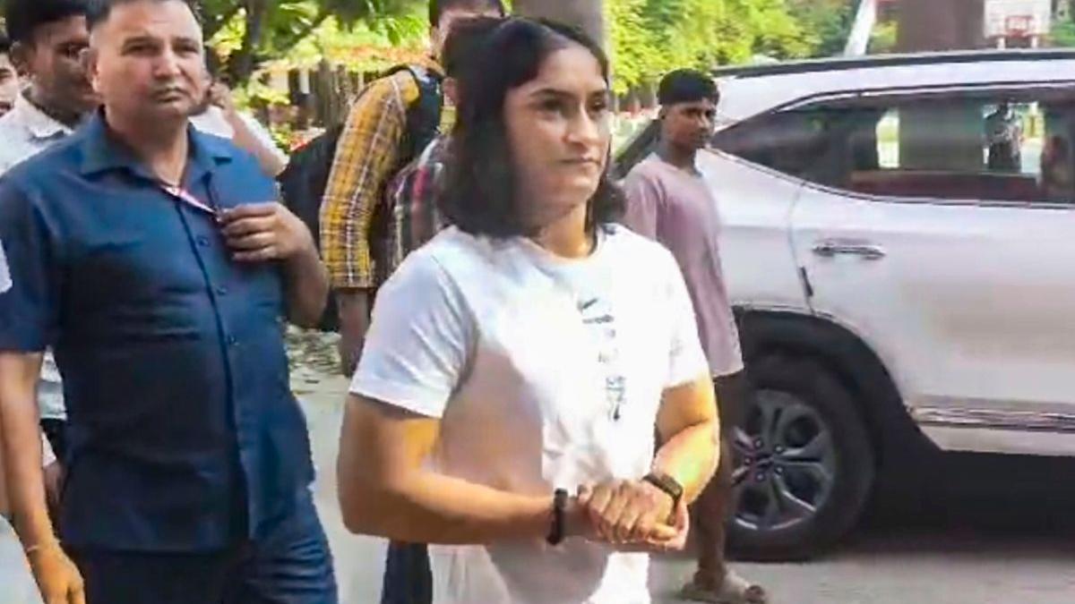 ‘They Want Me To Retire, But I Won’t Give Up’: Vinesh Phogat Amid Wrestling Controversy