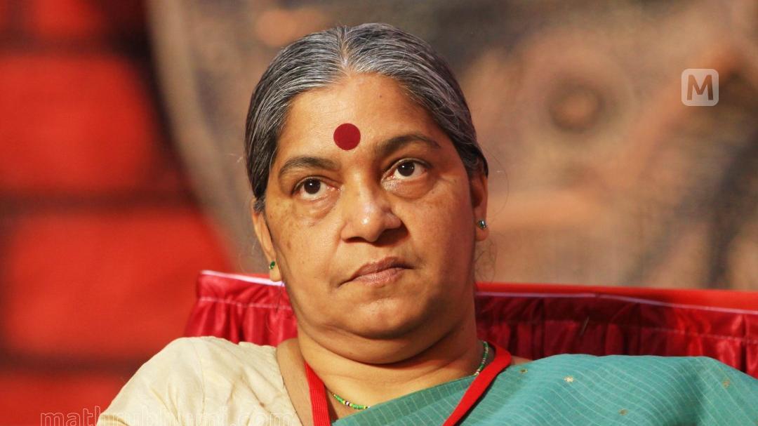 Annie Raja criticizes the exclusion of women from CM candidacy ...