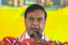 ഹിമന്ത ബിശ്വ ശർമ്മയ്ക്ക് രണ്ടാമൂഴം; അസം മുഖ്യമന്ത്രിയായി സത്യപ്രതിജ്ഞ ചെയ്തു
