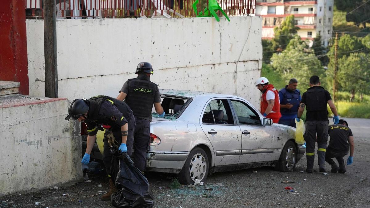 Israeli strike hits car on Beirut-south Lebanon highway despite Hezbollah truce