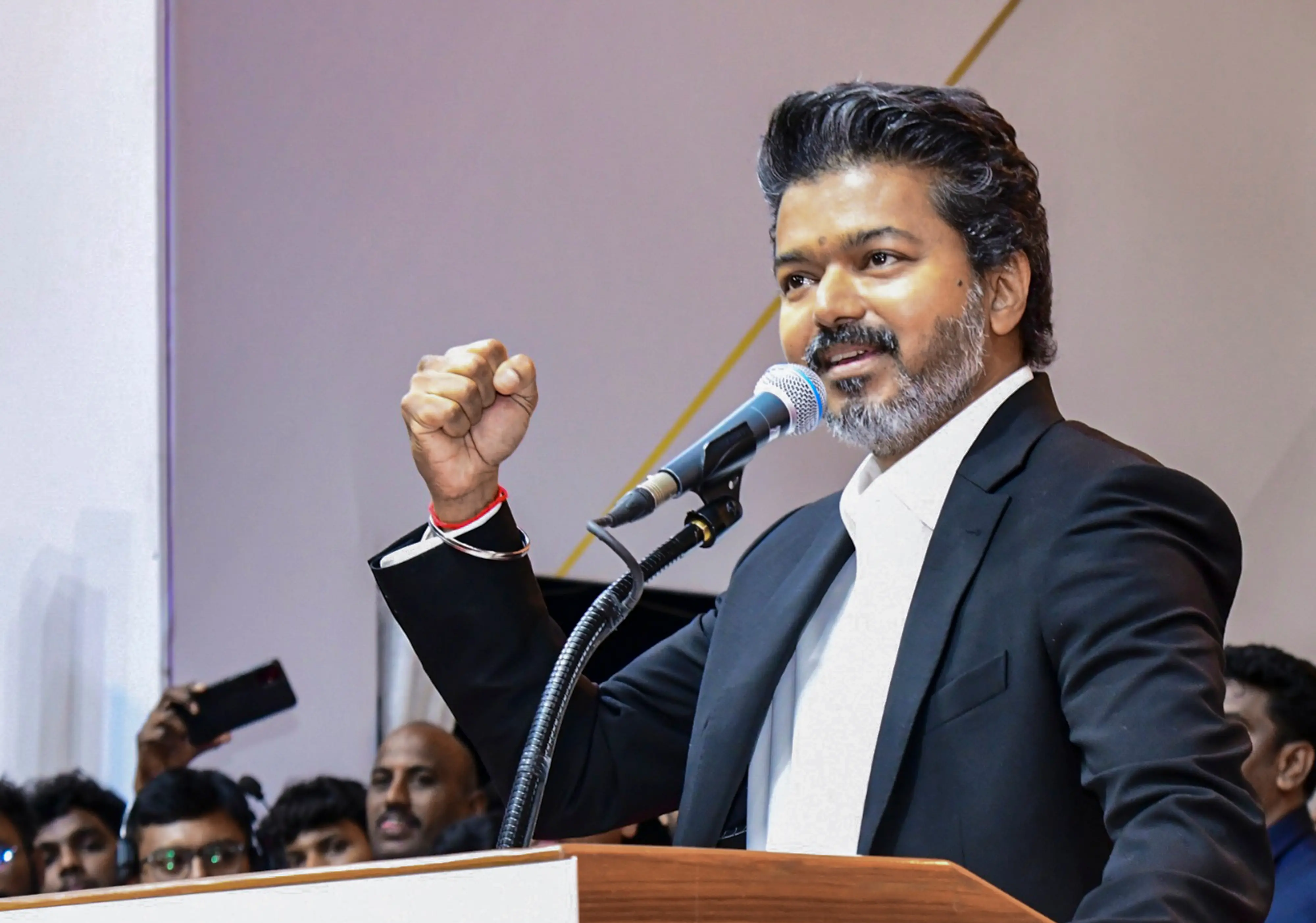 സത്യപ്രതിജ്ഞ ചടങ്ങില് വിജയ് |ഫോട്ടോ:PTI