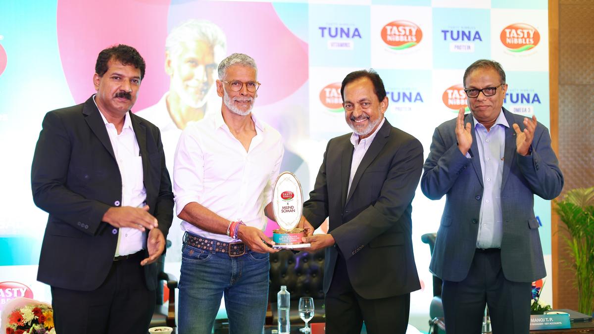 കാൻഡ് ട്യൂണ വിപണിയിൽ കുതിപ്പിനൊരുങ്ങി ടേസ്റ്റി നിബിൾസ്; മിലിന്ദ് സോമൻ ബ്രാൻഡ് അംബാസഡർ