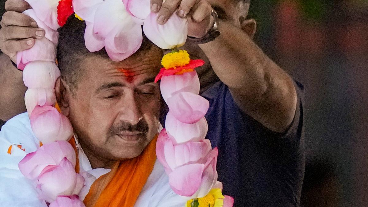 പശ്ചിമബംഗാളിലെ സർക്കാർ സ്‌കൂളുകളിൽ വന്ദേമാതരം ആലപിക്കുന്നത് നിർബന്ധമാക്കി