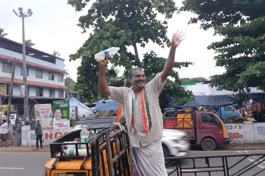 From petrol threat to milk bath: Congress worker’s wild turn as VD Satheesan becomes Kerala CM