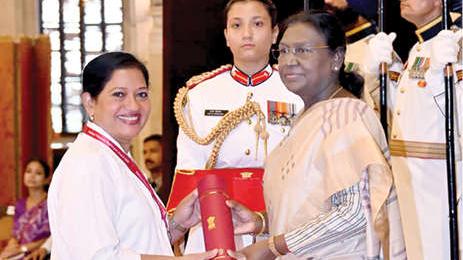 സിൽവാസ്സയിലെ മലയാളി നഴ്‌സ് ദീപാ ബിജുവിന് ഫ്ളോറൻസ് നൈറ്റിങ്‌ഗേൽ പുരസ്കാരം