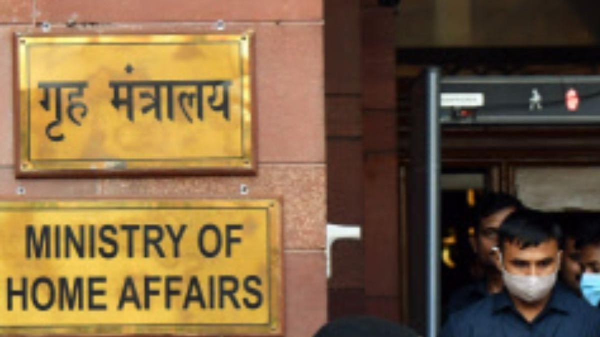 Centre dismisses senior IAS Officer Padma Jaiswal over 15-year-old ...