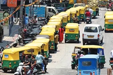 Police act on auto drivers after injured cop denied ride to hospital in Kattappana