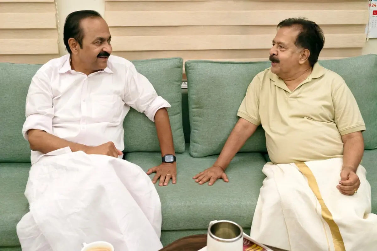 വി.ഡി സതീശന്, രമേശ് ചെന്നിത്തല