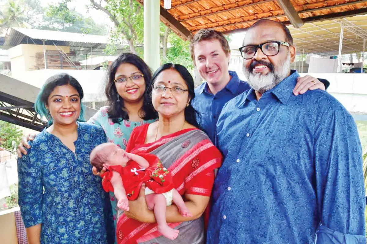 സി.പി. ജോൺ കുടുംബത്തോടൊപ്പം