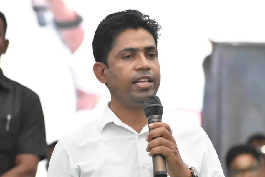 'പുഷ്പ മുട്ടുമടക്കി'; ഉപതിരഞ്ഞെടുപ്പിന് തൊട്ടുമുമ്പ് TMC സ്ഥാനാർത്ഥി പിന്മാറി, സുവേന്ദുവിന് പ്രശംസ