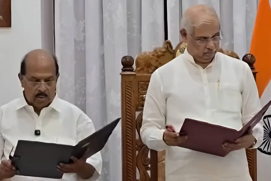 ജി. സുധാകരൻ പ്രോട്ടേം സ്പീക്കറായി സത്യപ്രതിജ്ഞ ചെയ്തു; മന്ത്രിസഭായോഗം ഇന്ന്