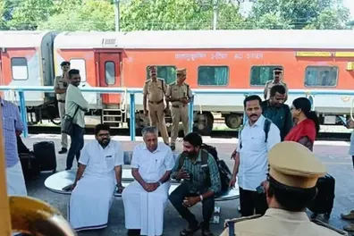 Black masks, democracy and changing times: Former Kerala CM Pinarayi Vijayan’s photo sparks online debate