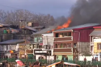 Srinagar sees sudden weather change after days of extreme heat