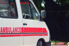 സിപ്പ്‌ലൈനിലെ യാത്രയ്ക്കിടെ ഇരുമ്പുവടത്തിൽ പിടിച്ചു; വിനോദസഞ്ചാരിയുടെ വിരലറ്റു