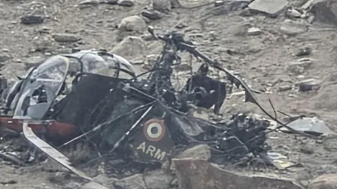Army helicopter crash near Leh: 3 officers survive Cheetah chopper accident | Mathrubhumi English