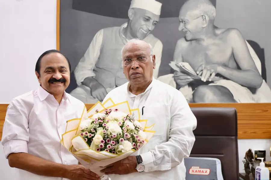 VD Satheesan meets Kharge, Venugopal during first Delhi visit after taking office