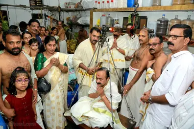 Kerala Chief minister VD Satheesan visits Guruvayur temple, offers Tulabharam