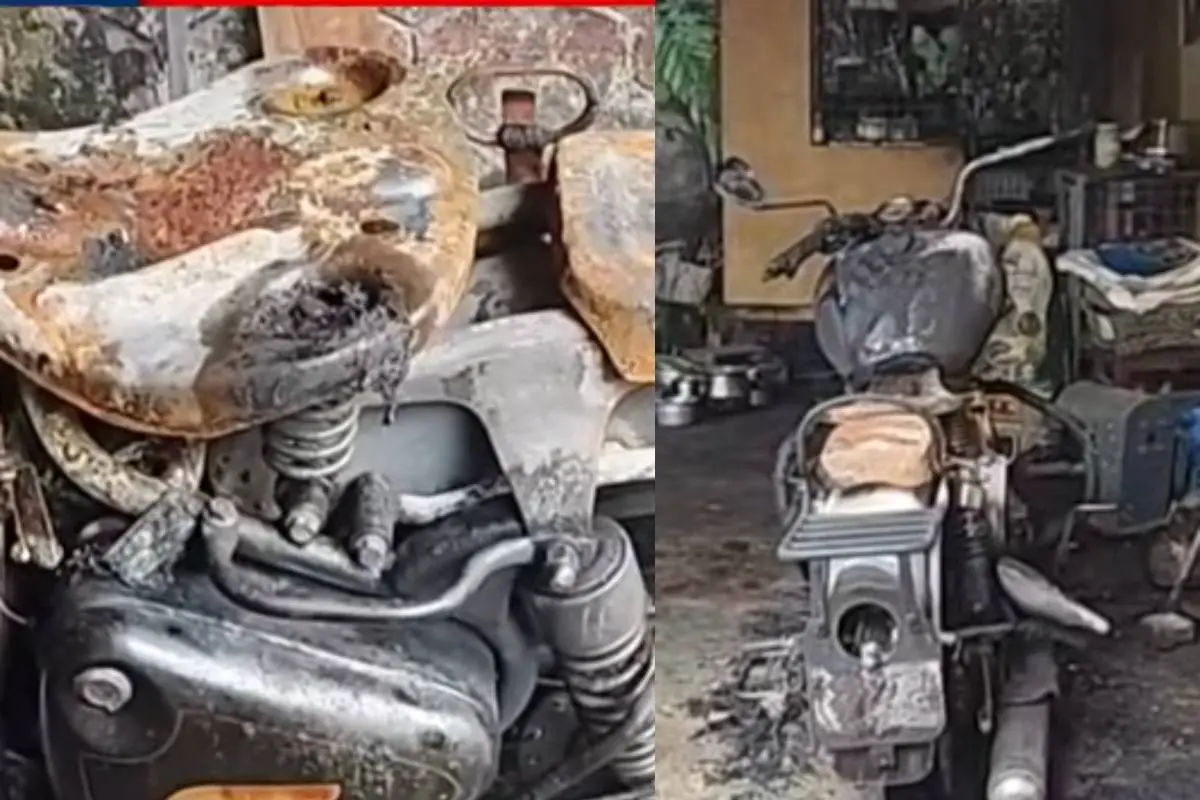 ബുള്ളറ്റ് കത്തിക്കരിഞ്ഞ നിലയിൽ