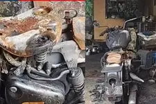 ‘ഞങ്ങൾ തിരിച്ചുവരില്ലെന്ന് കരുതിയോ’; 3 വർഷത്തെ രാഷ്ട്രീയപ്പക, പോലീസുകാരന്റെ ബുള്ളറ്റ് ചുട്ടെരിച്ചു