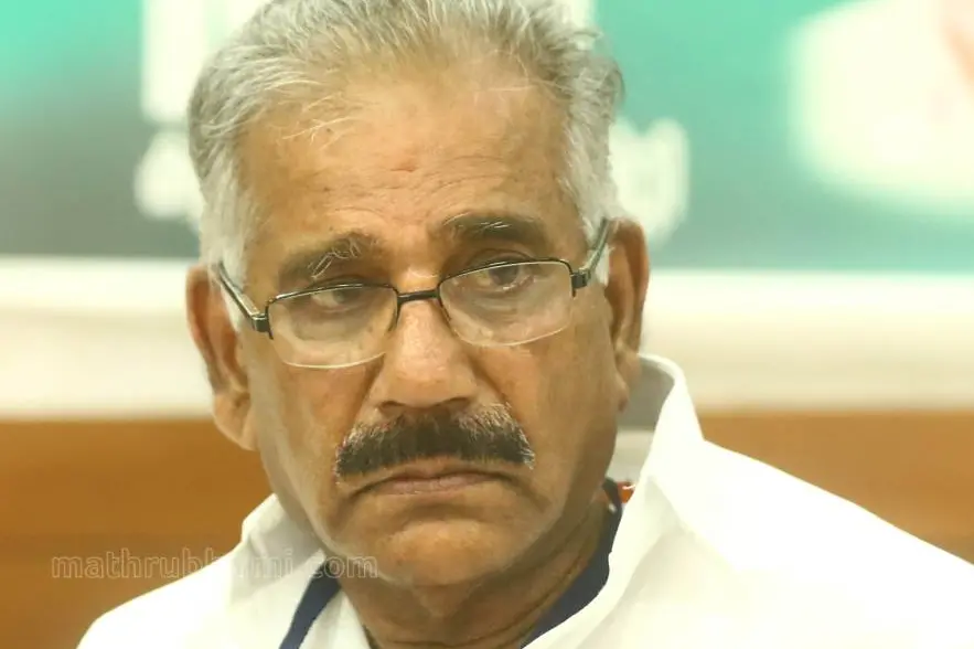 വാശിപിടിച്ച് വീണ്ടും മത്സരിച്ചു, സിപിഎമ്മിന്റെ ഉറച്ച കോട്ടയിൽ തോറ്റമ്പി; ശശീന്ദ്രനെതിരേ രൂക്ഷവിമർശനം