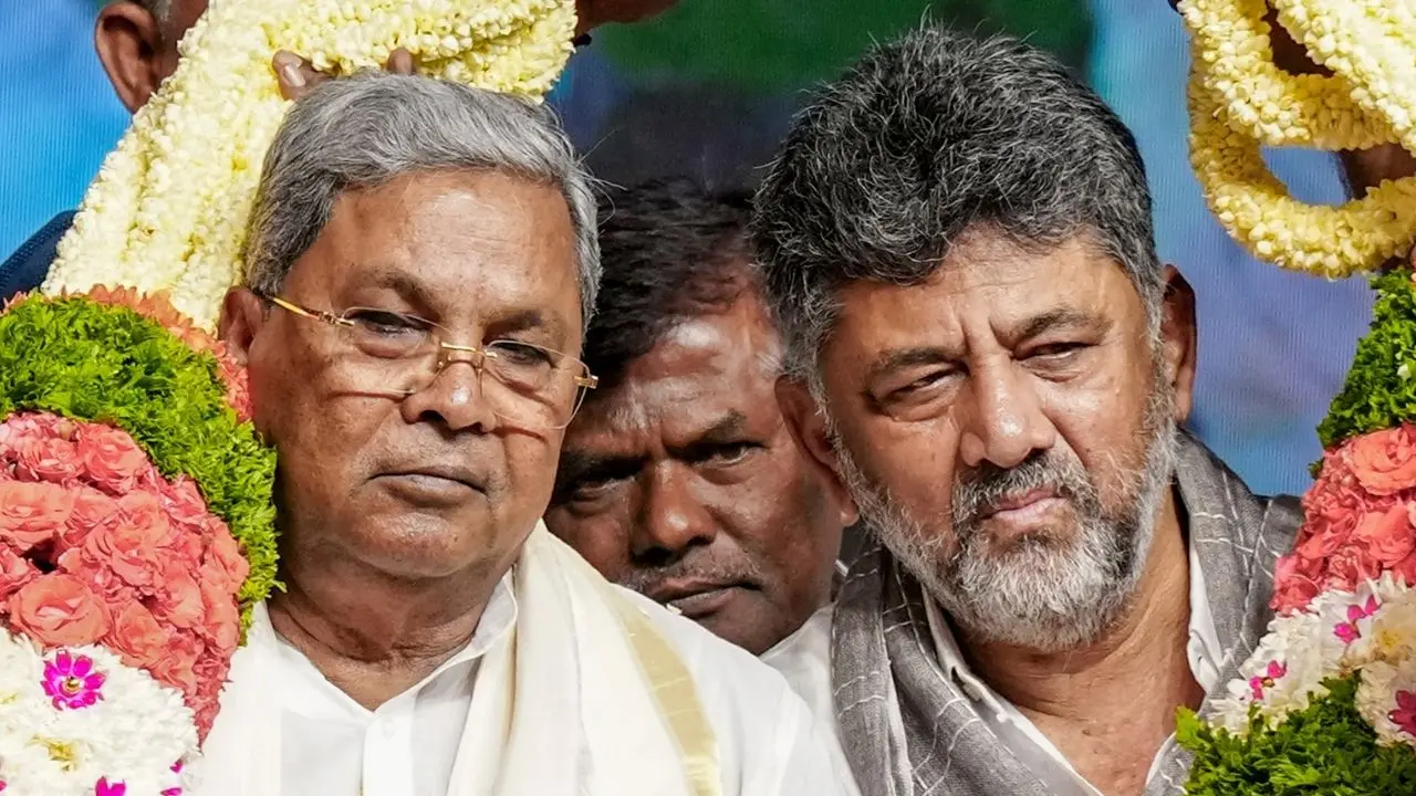 സിദ്ധരാമയ്യയ്ക്കൊപ്പം ഡി.കെ. ശിവകുമാർ | Photo: PTI