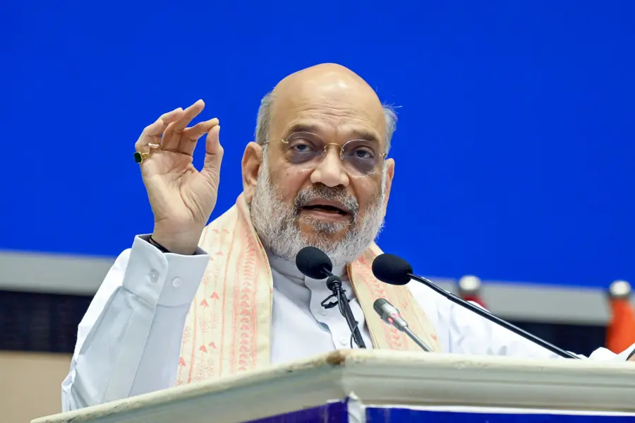 അനധികൃത കുടിയേറ്റം മൂലമുള്ള ജനസംഖ്യാ മാറ്റങ്ങൾ പഠിക്കാൻ ഉന്നതതല സമിതി- പ്രഖ്യാപനവുമായി അമിത് ഷാ