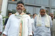 രാഹുൽ നിർദേശിച്ചു; കർണാടകത്തിൽ സിദ്ധരാമയ്യ മുഖ്യമന്ത്രിസ്ഥാനമൊഴിഞ്ഞേക്കും
