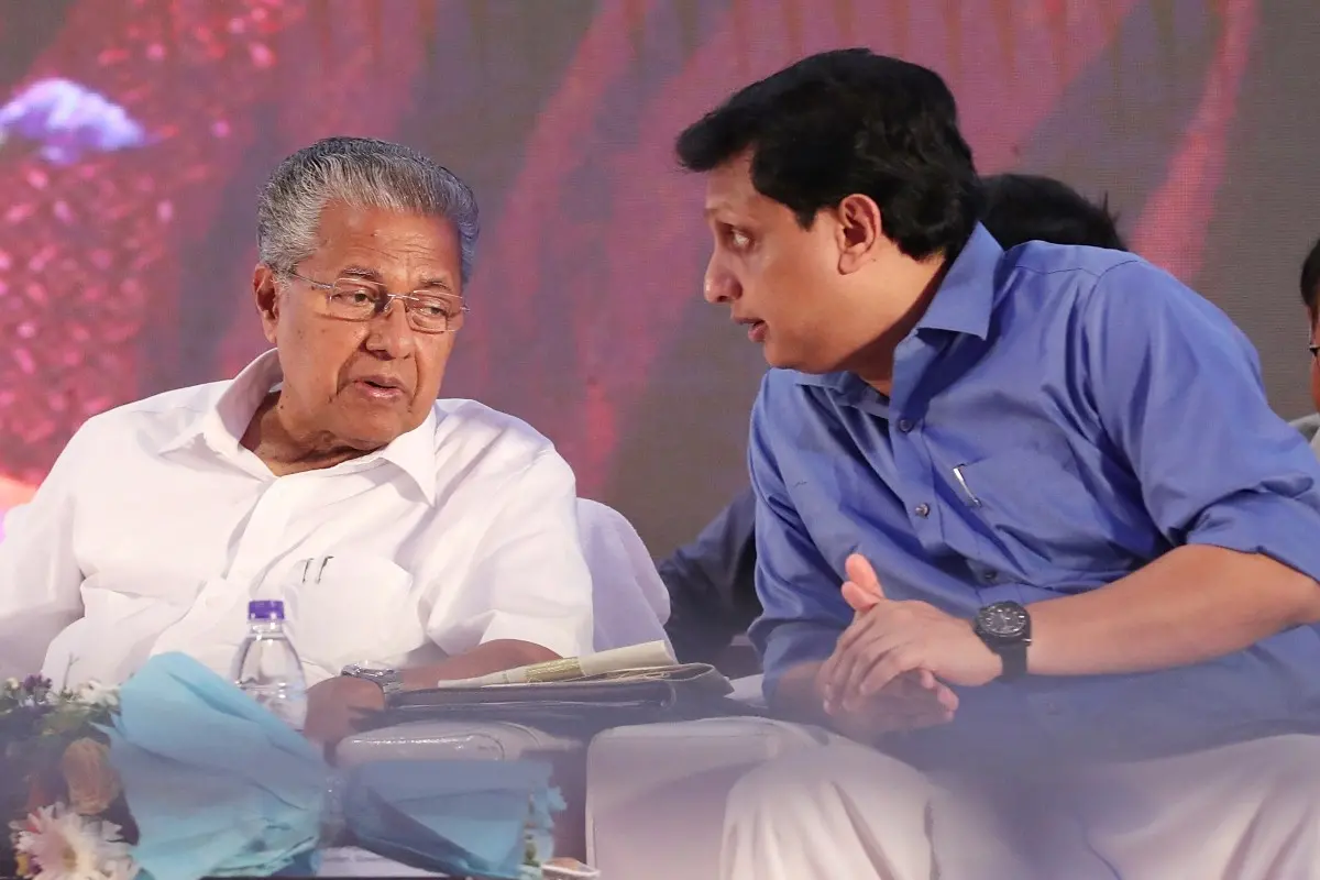 Pinarayi Vijayan, Mohammed Riyas