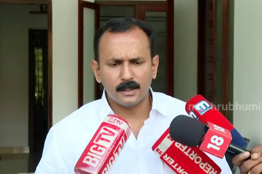 വീണയും പിണറായിയും അറസ്റ്റിലാകും, മോദിയുടെ ഇന്ത്യയിൽ സിപിഎം ഭയക്കുക തന്നെ വേണം- ഷോൺ ജോർജ്