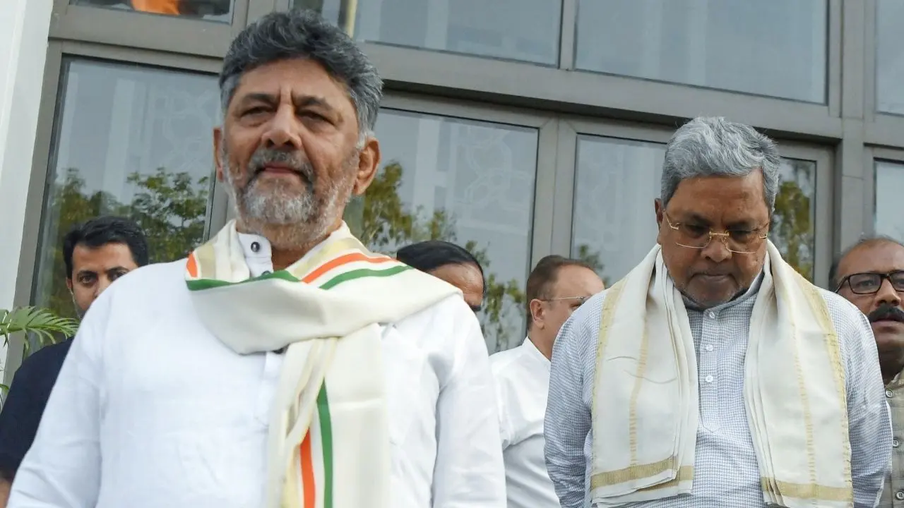 ഡി.കെ. ശിവകുമാർ സിദ്ധരാമയ്യക്കൊപ്പം | Photo: ANI