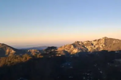 Gridlock in Shimla as heavy tourist influx triggers long traffic queues