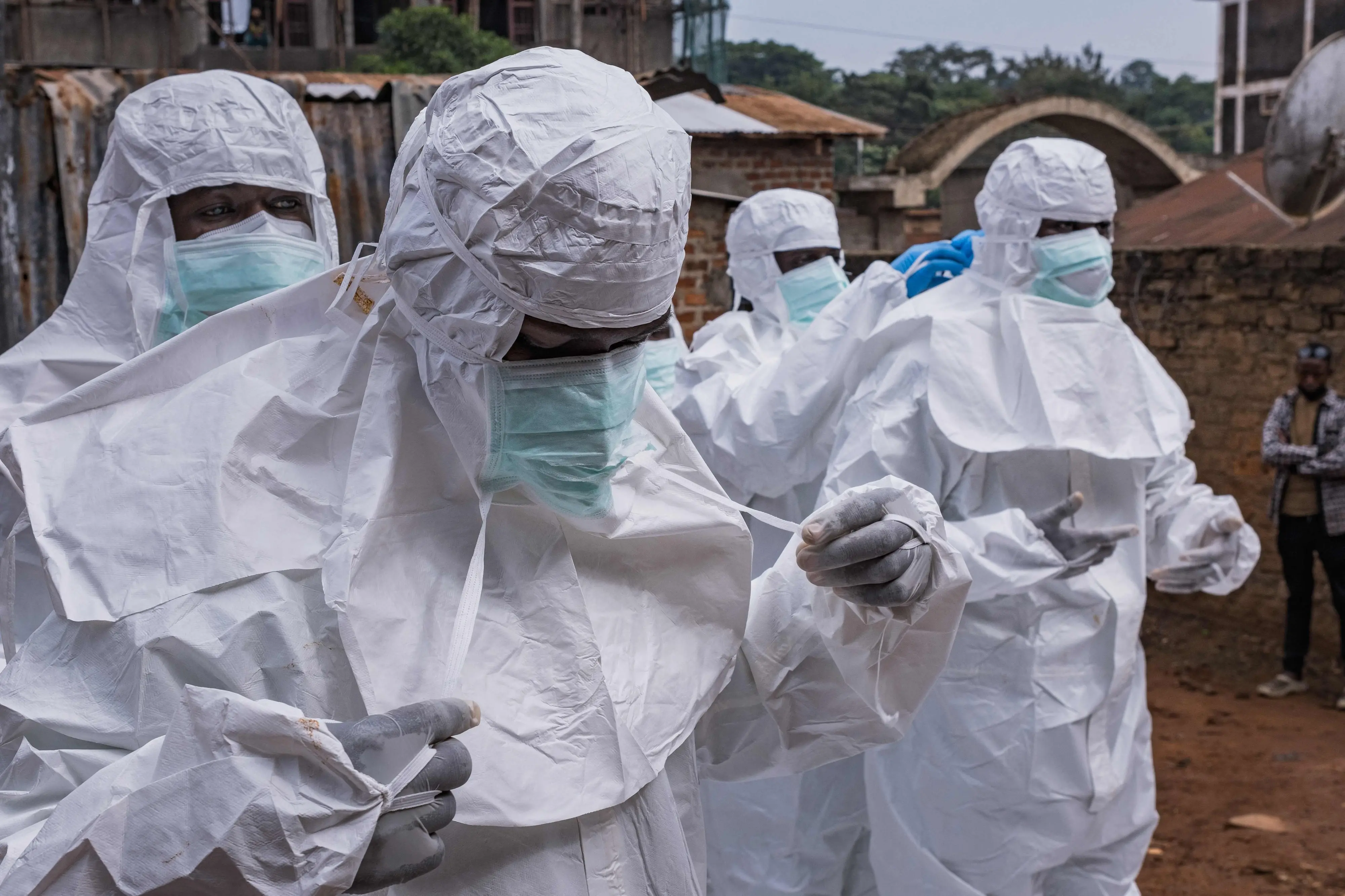 Workers from the Uganda Red Cross Society | Photo: AFP