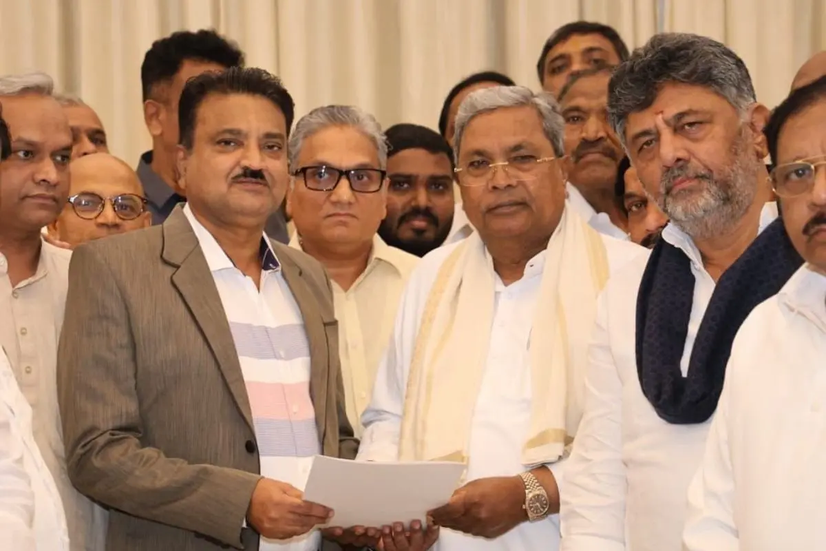 Siddaramaiah resigns as Karnataka Chief Minister