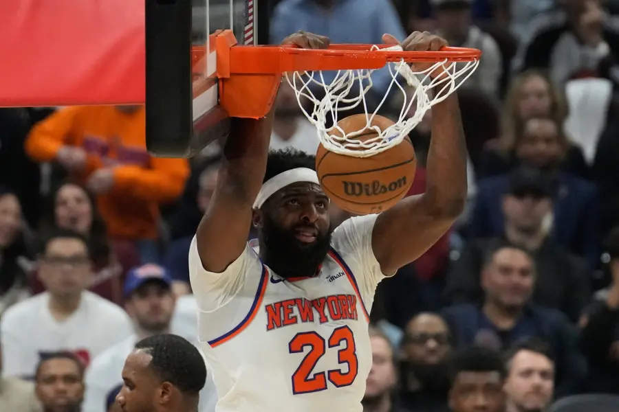 mitchell-robinson-knicks-playoffs-2026