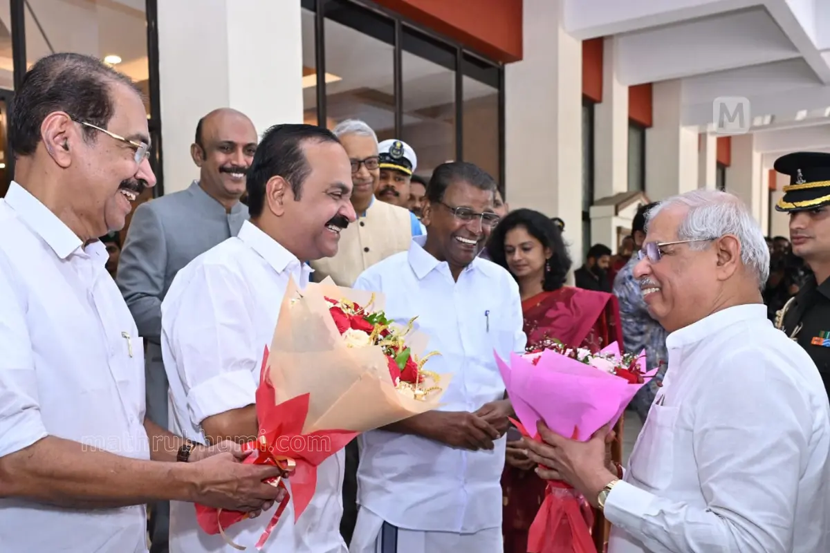 Governor Rajendra Arlekar is received at the entrance of the Legislative Assembly by Speaker Thiruvanchoor Radhakrishnan, Chief Minister VD Satheesan and Minister Sunny Joseph | Mathrubhumi